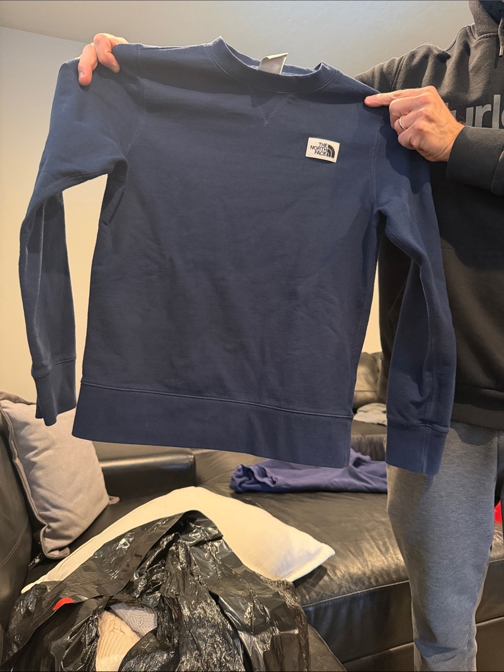 Women’s Northface crewneck